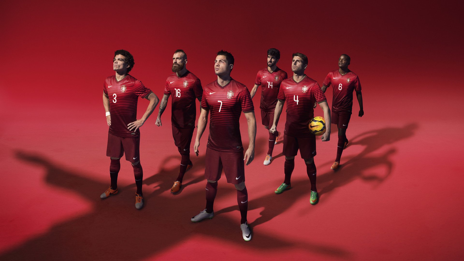 “中国女足在国际赛场持续取得佳绩，排名不断攀升”，中国女足在前不久结束的世界卷土重来